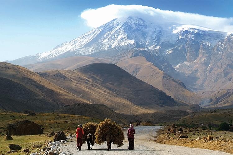 Yeniçiftlik Balkon Dekorasyon Fikirleri